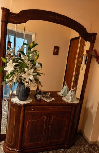 Mueble recibidor con espejo