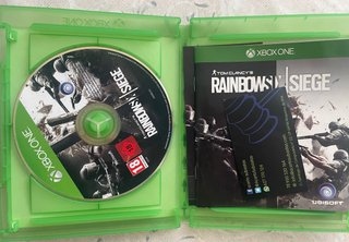 Xbox One S 1TB Bianca + Gioco Rainbow Six Siege