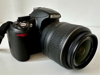 CAMARA NIKON D3100 + 2 objetivos + accesorios