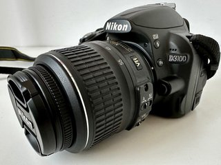 CAMARA NIKON D3100 + 2 objetivos + accesorios