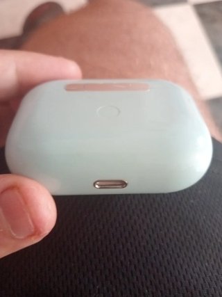 Cascos azules, imitación a los de Apple