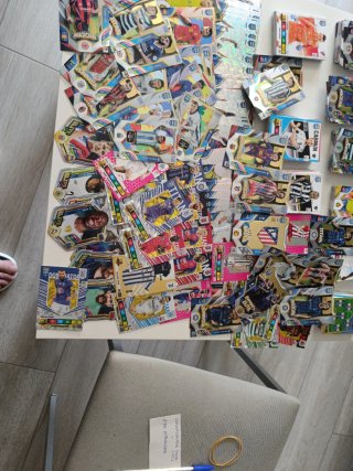 Cromos de fútbol variados
