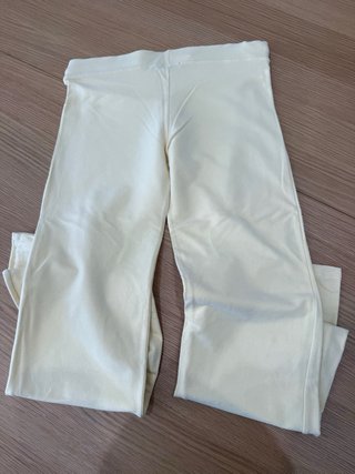 Pantalones amarillos rectos chándal. Zara. Talla M