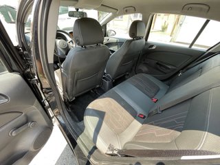 Opel Corsa 5 Puertas Negro