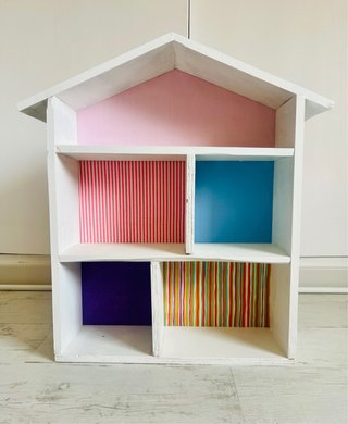 Casa de Muñecas de Madera Hecha a Mano Montessori