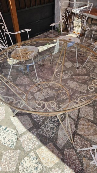 Conjunto mesa y 5 sillas forja para restaurar