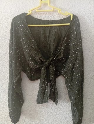 Blusa crop lazo frontal Made in Italy