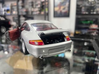 Porsche 911 Carrera Anson 1/18