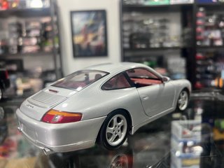 Porsche 911 Carrera Anson 1/18