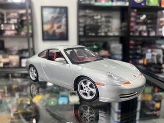 Porsche 911 Carrera Anson 1/18