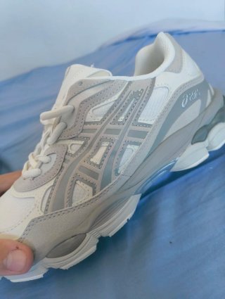 Zapatillas Asics GEL-NYC Talla 42 Hombre Gris/Blan