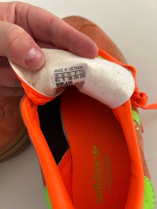 Zapatillas Adidas Gazelle Naranja y Verde
