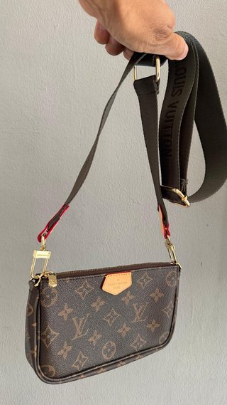 Louis Vuitton Pochette Bandolera Bolsito Marrón