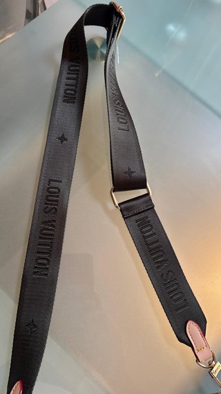 Louis Vuitton Pochette Bandolera Bolsito Marrón