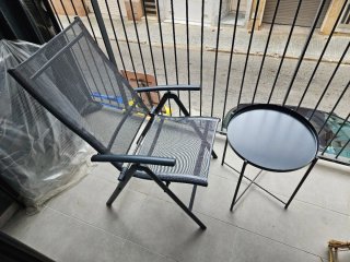 Conjunto Terraza: Sillas x 2 y Mesita Negra