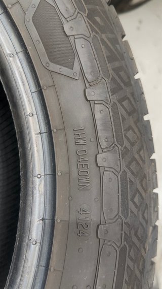 Cubiertas Uniroyal 215/60R17 C 109/107 T