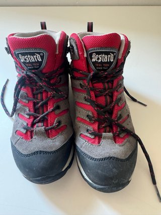 Botas Bestard Gore-Tex + Sandalias Zara T.36