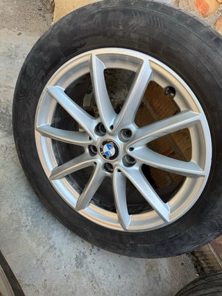 JUEGO DE LLANTAS BMW 17” + NEUMÁTICOS GOODYEAR