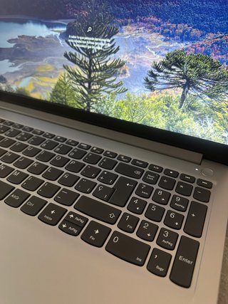 Portátil Lenovo IdeaPad Plata y Negro