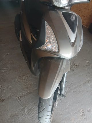 SYM Symphony ST 125cc Scooter
