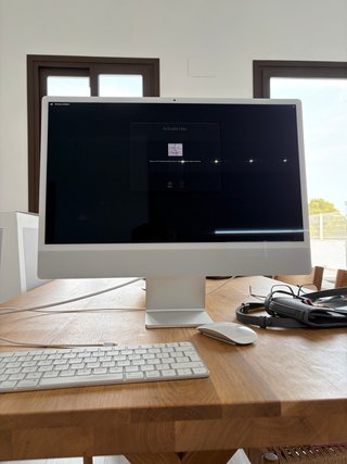 iMac 24 Apple M1 8GB 256GB + Teclado + Ratón
