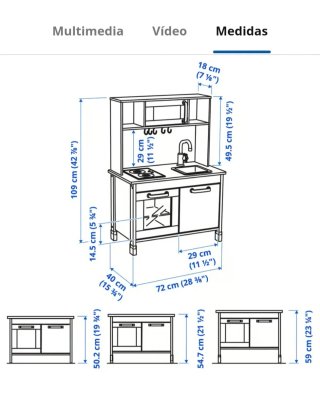 Cocinita de madera IKEA.