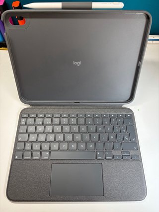 iPad 11 128GB con teclado y pencil