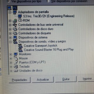 Ordenador antiguo P2 400 MHz
