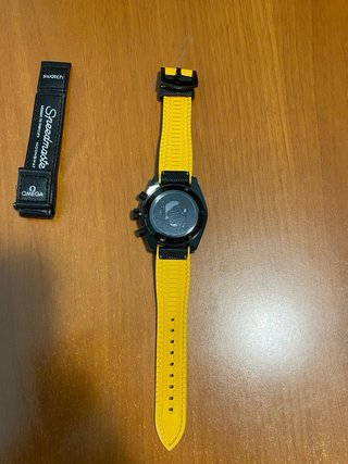 Reloj homenaje inspirado en Omega x Swatch