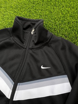 Conjunto Nike Vintage 2000s Negro Gris