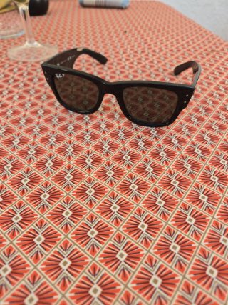 Gafas de sol Ray-Ban mega Wayfarer negras