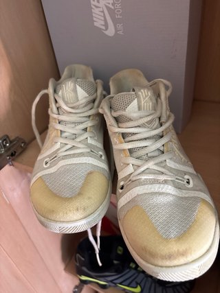 Zapatillas Nike Baloncesto Doradas Blancas