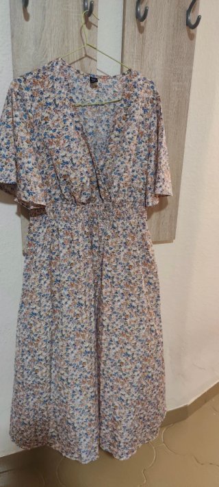 Traje floral Shein Talla 1XL
