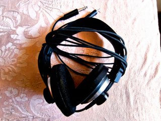 AKG K 141 - LOS MÍTICOS AURICULARES DE LOS 80