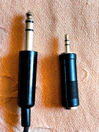 AKG K 141 - LOS MÍTICOS AURICULARES DE LOS 80