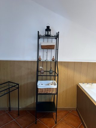 Conjunto baño metal y cristal ikea.