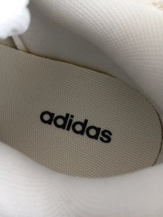 Zapatillas Adidas Blancas y Marrones