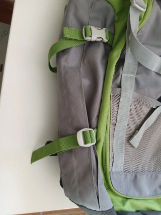 Mochila Quechua Forclaz 40L nueva