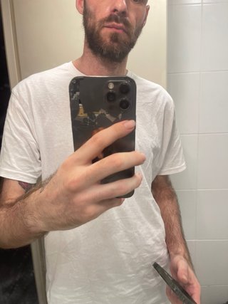 iPhone 12 Pro Max tapa trasera rota
