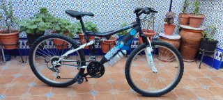 Bicicleta de montaña de 24 pulgadas