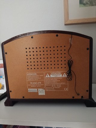 Radio Sangean estilo vintage