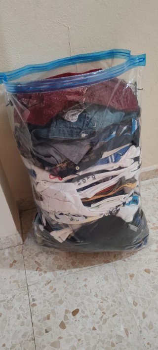 Bolsa de ropa variada