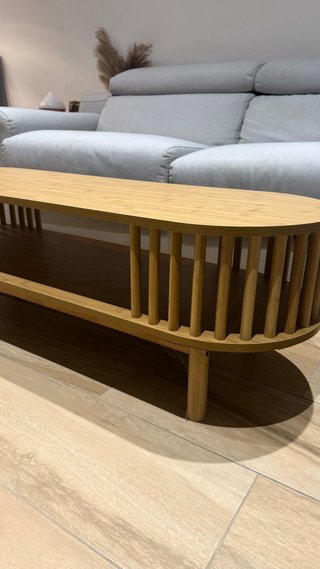 Mesa de centro de bambú ovalada