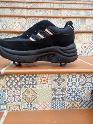 Zapatillas con ruedas negras varias tallas