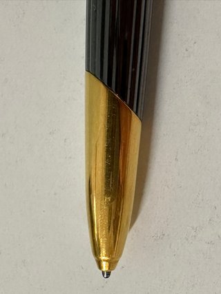 Bolígrafo Cartier Cougar 1992 oro