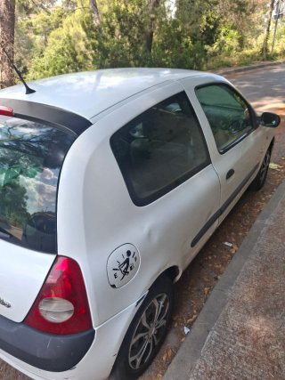 Renault Clio 2004