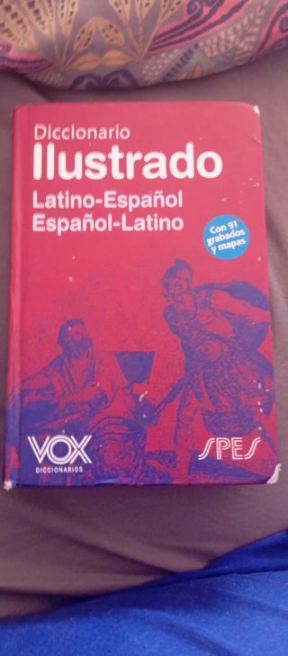 Diccionario ilustrado latino-español.