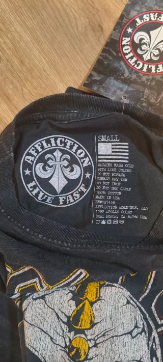 NUEVA Camiseta Affliction Negra Calaveras