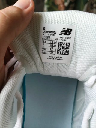 New Balance 9060 Bianche Tg. 39.5