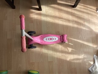 Monopattino a 3 ruote rosa
